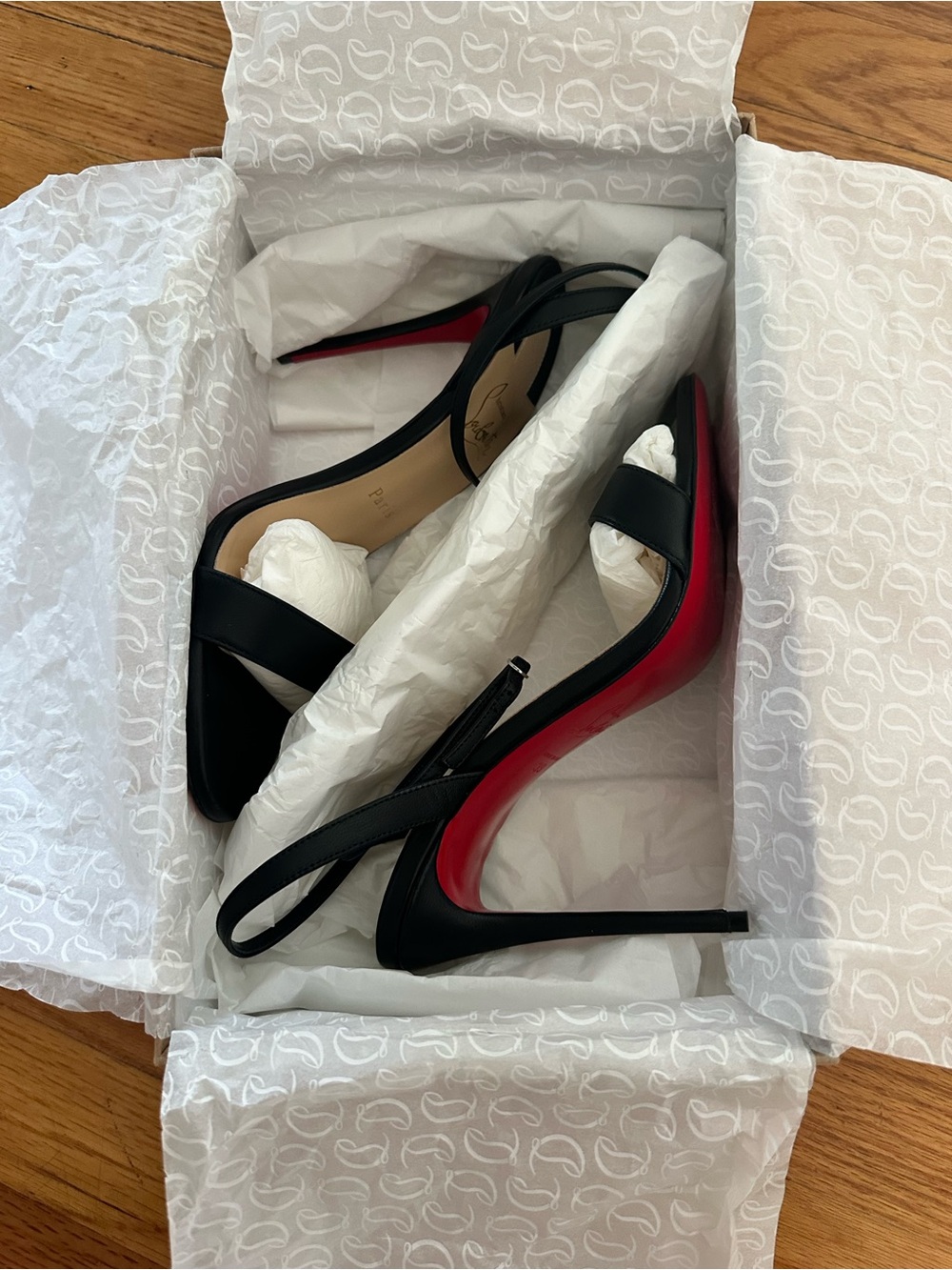 Christian Louboutin Loubgirl 100 (NEVER WORN, BRAND NEW!) - Picture 4 of 5